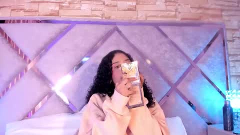 Lanna  online show from 10/24/25, 10:55