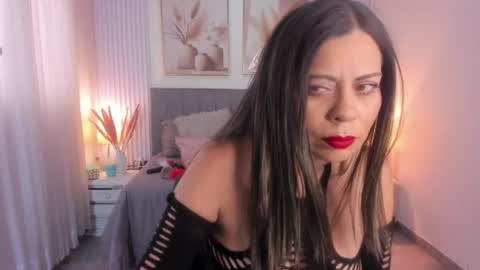 Snapshot of _lara1 chatting on 07/16/26, 06:58 paulina online show from 07/16/26, 06:58