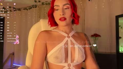 Laura online show from 09/21/25, 07:10