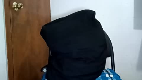 Snapshot of _leclerc_ chatting on 12/16/25, 03:17 _leclerc_ online show from 12/16/25, 03:17