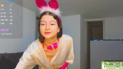 Snapshot of _leiablackley_ chatting on 10/13/25, 11:27 Sharon and Ed online show from 10/13/25, 11:27