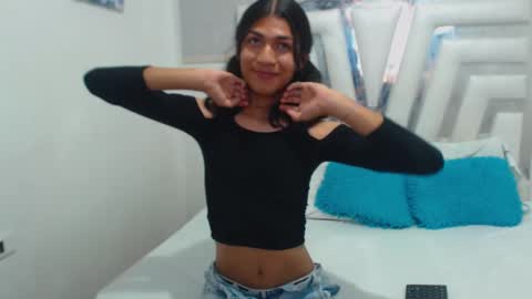 Snapshot of _lexx1e chatting on 12/11/24, 05:15 _lexx1e online show from 12/11/24, 05:15
