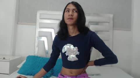 Snapshot of _lexx1e chatting on 12/21/24, 01:42 _lexx1e online show from 12/21/24, 01:42