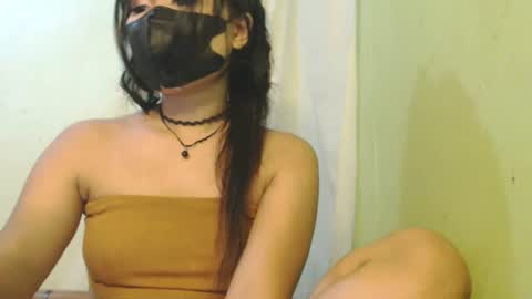 _lilies_gigi_ online show from 07/04/26, 02:18