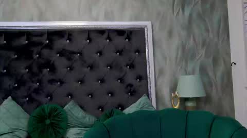 Snapshot of _lissa_ann_ chatting on 03/10/25, 05:00 Lisa online show from 03/10/25, 05:00