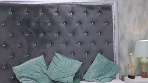 Snapshot of _lissa_ann_ chatting on 02/19/26, 04:30 Lisa online show from 02/19/26, 04:30