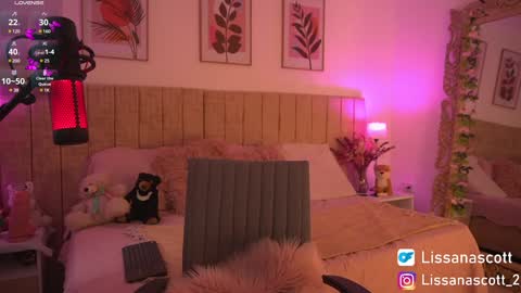 Lissana online show from 02/05/25, 03:20