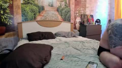 _litteangie_ online show from 02/14/26, 02:41