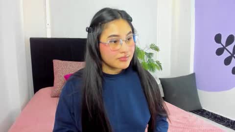 Ivy 3 online show from 11/28/25, 01:14