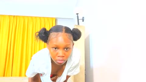 Littlevenus online show from 04/16/26, 02:12