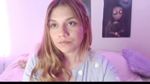 Snapshot of _lloou_ chatting on 06/06/26, 02:49 Sofia 3 online show from 06/06/26, 02:49