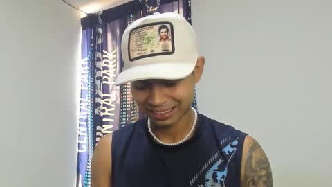 _logan_colton_ online show from 10/17/25, 07:49