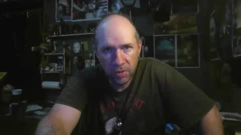 That guy online show from 11/14/25, 06:06