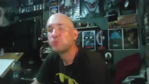 Snapshot of _longfellow chatting on 04/18/26, 03:10 That guy online show from 04/18/26, 03:10