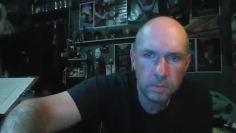 Snapshot of _longfellow chatting on 05/07/26, 04:40 That guy online show from 05/07/26, 04:40