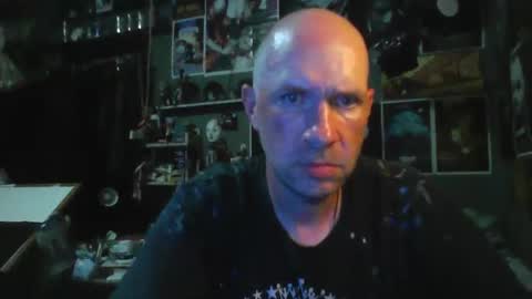 Snapshot of _longfellow chatting on 05/18/26, 04:07 That guy online show from 05/18/26, 04:07