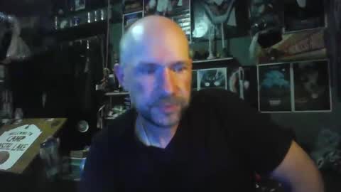 Snapshot of _longfellow chatting on 05/31/26, 04:09 That guy online show from 05/31/26, 04:09