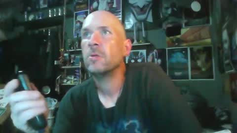 Snapshot of _longfellow chatting on 06/08/26, 01:50 That guy online show from 06/08/26, 01:50