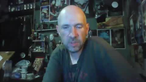 Snapshot of _longfellow chatting on 06/09/26, 04:46 That guy online show from 06/09/26, 04:46