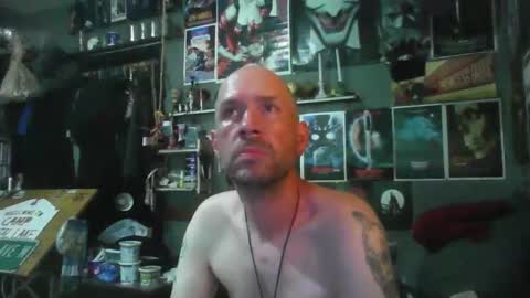 Snapshot of _longfellow chatting on 06/10/26, 05:45 That guy online show from 06/10/26, 05:45