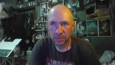 Snapshot of _longfellow chatting on 06/22/26, 06:27 That guy online show from 06/22/26, 06:27