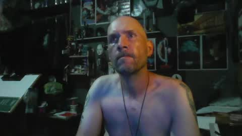 Snapshot of _longfellow chatting on 06/25/26, 06:18 That guy online show from 06/25/26, 06:18