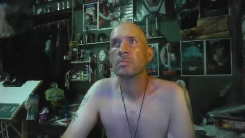 Snapshot of _longfellow chatting on 06/25/26, 10:25 That guy online show from 06/25/26, 10:25