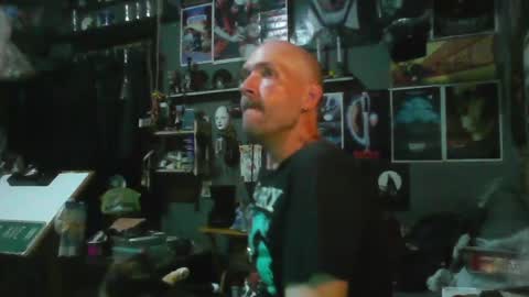 Snapshot of _longfellow chatting on 06/27/26, 05:56 That guy online show from 06/27/26, 05:56
