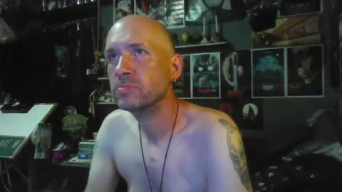 Snapshot of _longfellow chatting on 06/28/26, 11:44 That guy online show from 06/28/26, 11:44