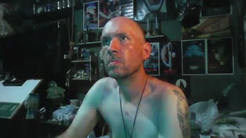 Snapshot of _longfellow chatting on 06/30/26, 03:40 That guy online show from 06/30/26, 03:40