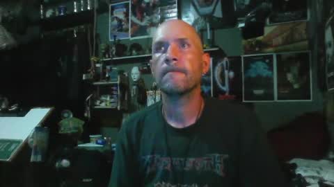 Snapshot of _longfellow chatting on 07/01/26, 04:14 That guy online show from 07/01/26, 04:14
