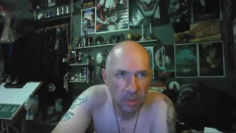 Snapshot of _longfellow chatting on 07/07/26, 06:34 That guy online show from 07/07/26, 06:34