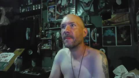 Snapshot of _longfellow chatting on 07/14/26, 03:07 That guy online show from 07/14/26, 03:07