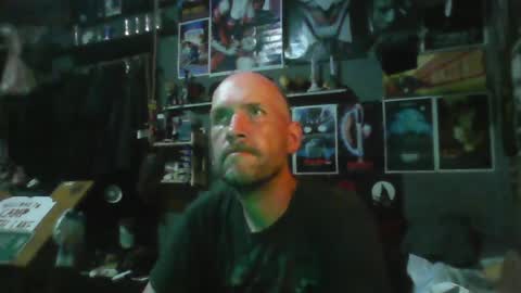Snapshot of _longfellow chatting on 07/15/26, 03:12 That guy online show from 07/15/26, 03:12