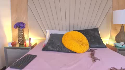 Luisa merrid online show from 02/05/26, 09:08