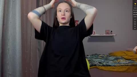 _lorra online show from 02/13/25, 05:11