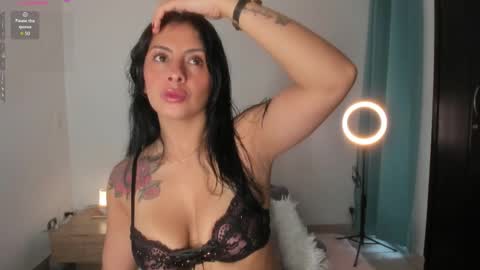   online show from 04/07/26, 11:54