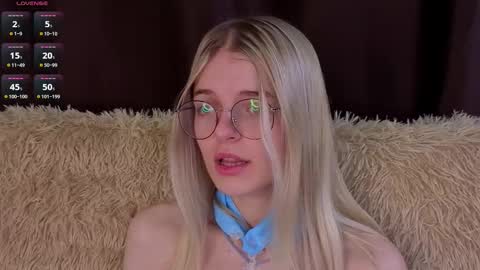 Monica online show from 11/30/25, 09:30