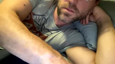 Snapshot of _lululeo_ chatting on 12/18/24, 03:47 _lululeo_ online show from 12/18/24, 03:47