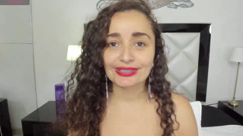  luna  sweet  online show from 02/03/25, 06:13