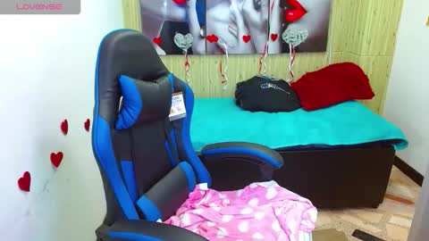 luna torres online show from 02/18/26, 05:03