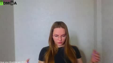 Snapshot of _lysafeta_ chatting on 04/27/26, 08:45 Welcome guys Pleasure to see you all here My name is Lysafeta and MichaelaTip menu is active Private is open online show from 04/27/26, 08:45