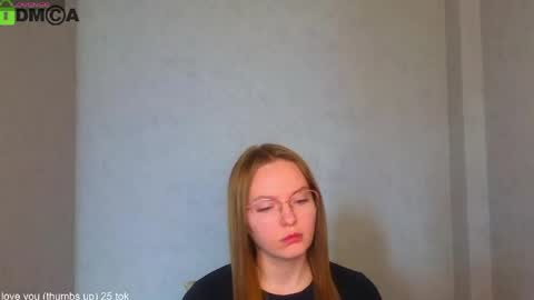 Snapshot of _lysafeta_ chatting on 04/29/26, 07:01 Welcome guys Pleasure to see you all here My name is Lysafeta and MichaelaTip menu is active Private is open online show from 04/29/26, 07:01
