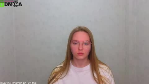 Snapshot of _lysafeta_ chatting on 05/25/26, 09:04 Welcome guys Pleasure to see you all here My name is Lysafeta and MichaelaTip menu is active Private is open online show from 05/25/26, 09:04