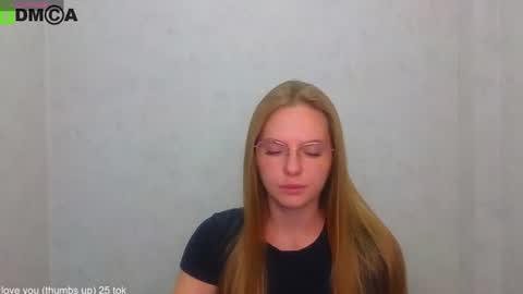 Snapshot of _lysafeta_ chatting on 08/04/26, 12:08 Welcome guys Pleasure to see you all here My name is Lysafeta and MichaelaTip menu is active Private is open online show from 08/04/26, 12:08