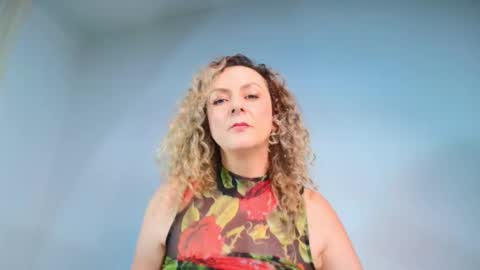 Snapshot of _madamemature_ chatting on 12/17/25, 11:55 Lady Chanel online show from 12/17/25, 11:55