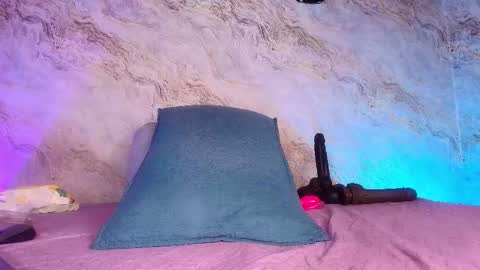 Maddy online show from 11/15/25, 12:02