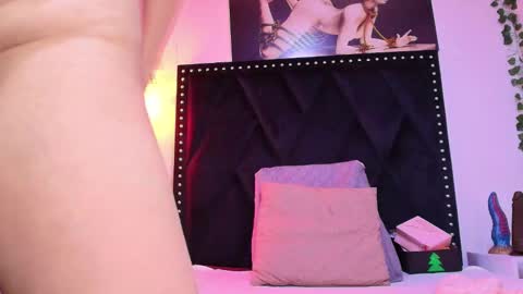 _marcela__ online show from 02/16/26, 12:23