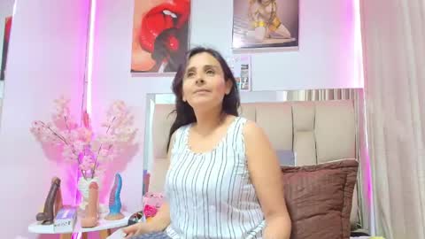 _marcela__ online show from 05/18/26, 11:27