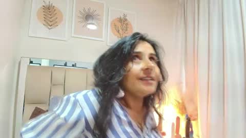 _marcela__ online show from 07/04/26, 11:27